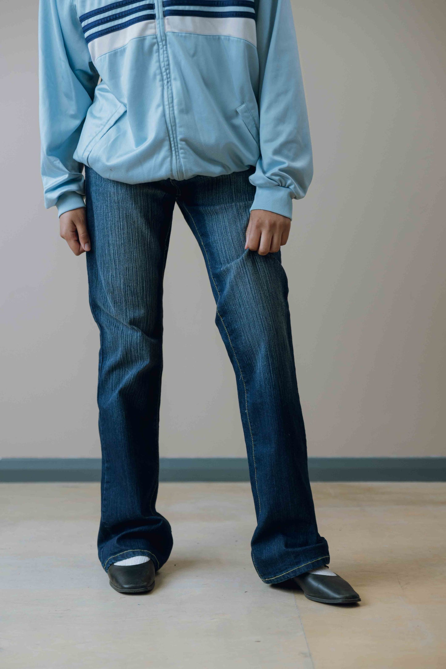 Mid-rise slim fit jeans