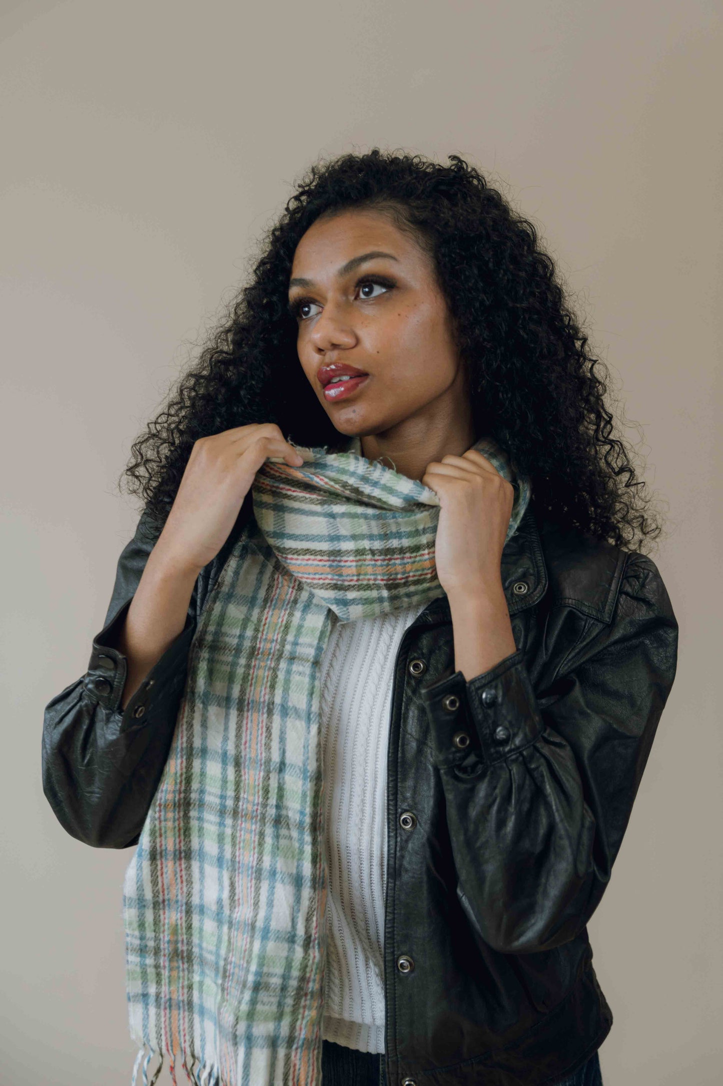 Checked wooly scarf