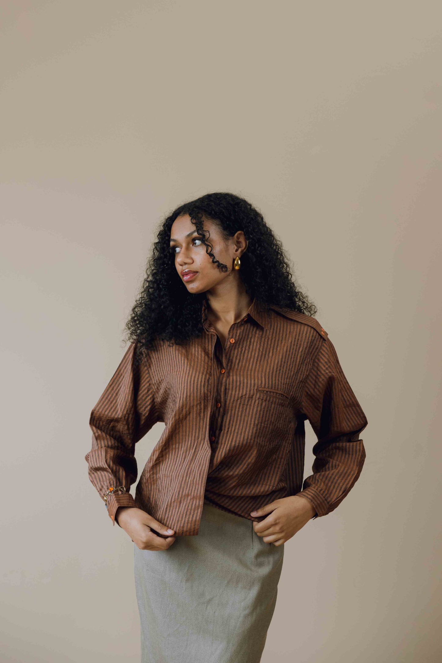 Button-up long sleeve shirt