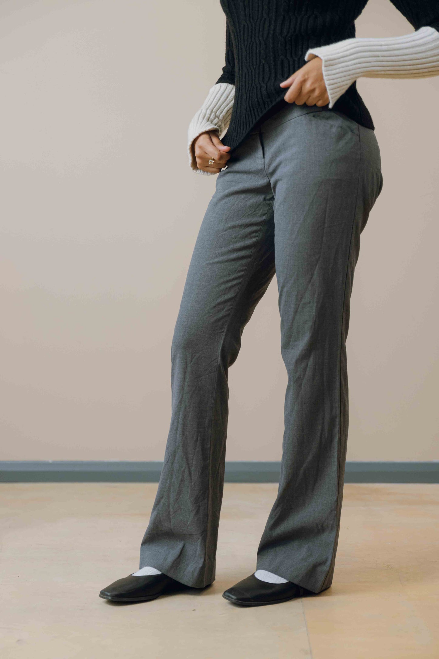 Low rise bootcut tailored trousers